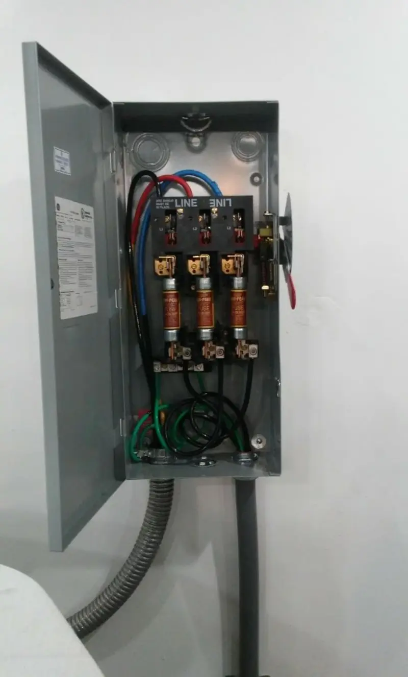 Three-phase disconnect switch installed for Smoke Detector Installation in Rotonda